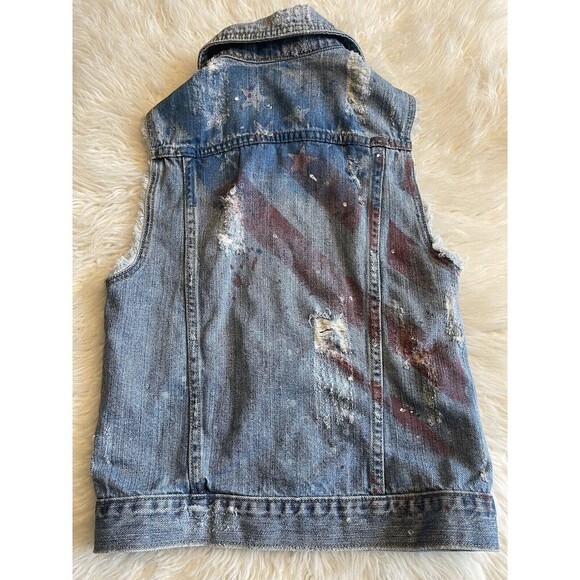 Urban Outfitters BDG Size XS Denim Vest Distressed American Flag Design - Picture 2 of 12